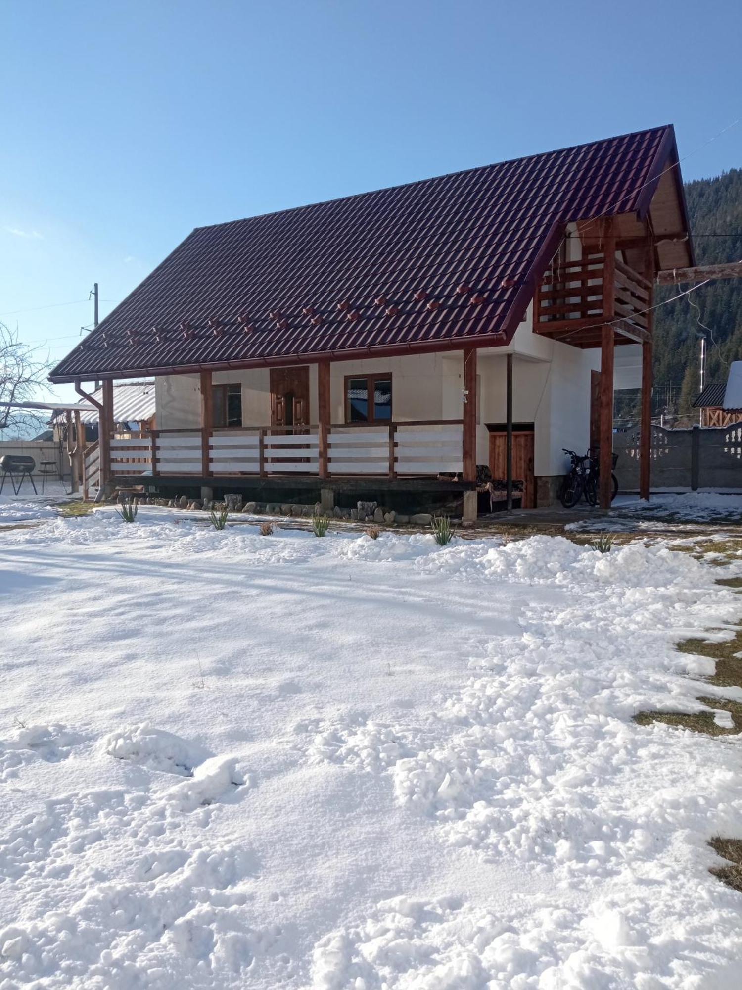 На Березові Krivorovnya Bilik gambar